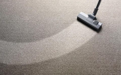 地毯的日常清洁保养该如何去做呢？